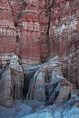 Wall of red rock canyon